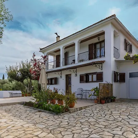 Lola - 3 Bedrooms & Private Pool Villa Lithakia (Zakynthos)