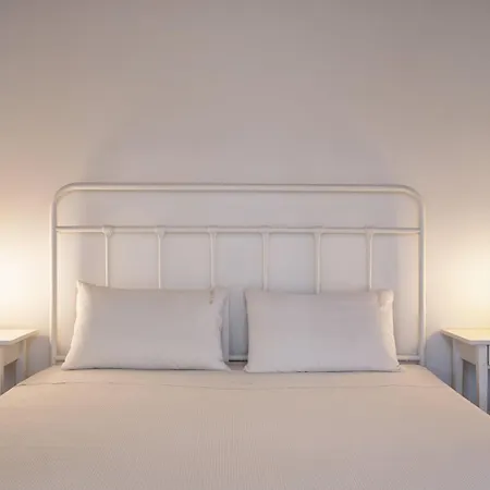 Lola - 3 Bedrooms & Private Pool Villa *