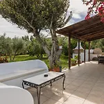 Lola - 3 Bedrooms & Private Pool ヴィラ *